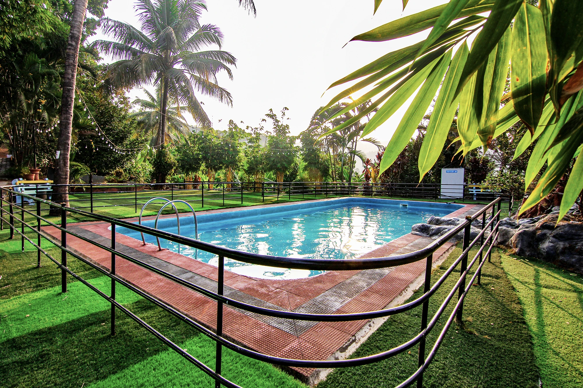 Purayil-Resort-Kakkadampoyil-Best-Family-and-Bachelor-Resort-in-kakkadampoyil-9